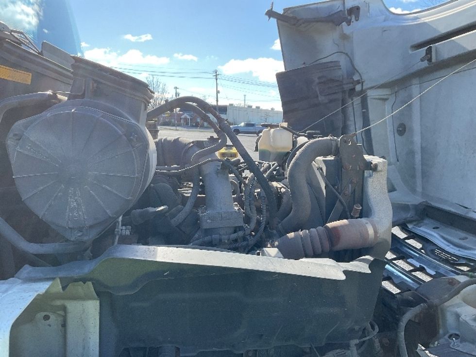 Medium Duty Box Truck-Light and Medium Duty Trucks-Hino-2020-268-Rochester-NY-164,686\n\t\tmiles-$ 53,000 - Image 23