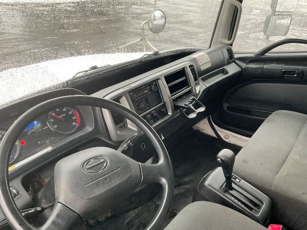 2020 Hino Conventional Type Truck Single Cab photo 13