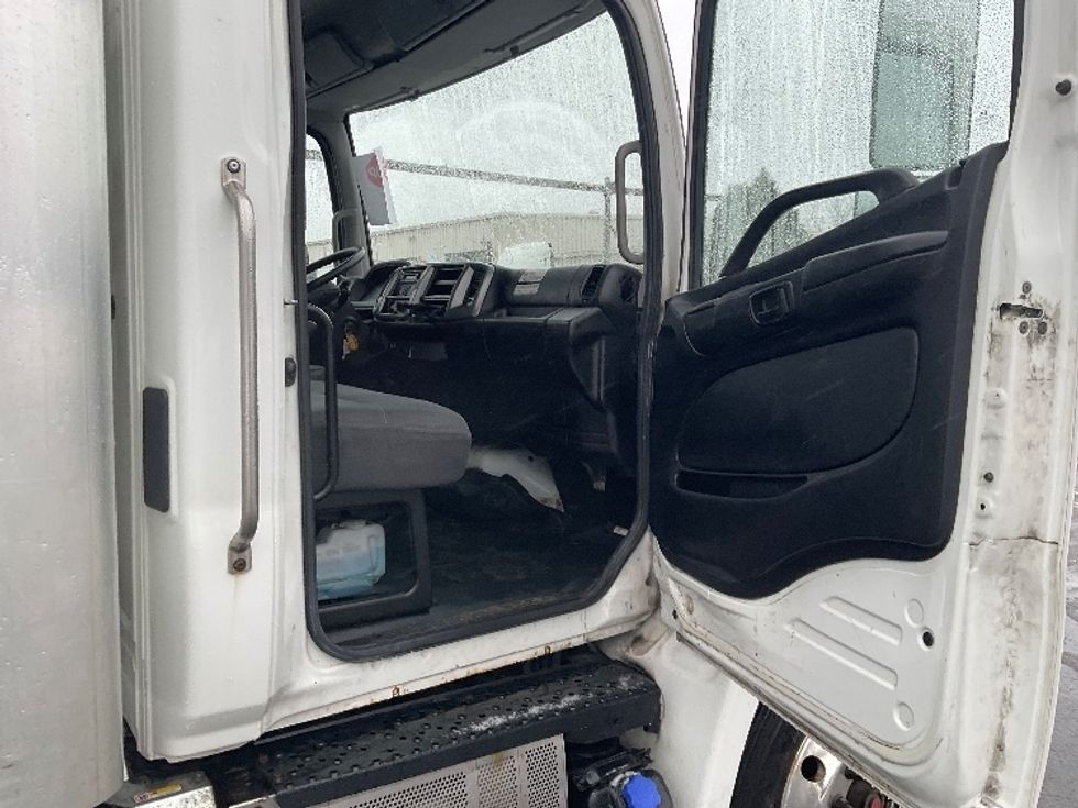 2020 Hino Conventional Type Truck Single Cab photo 15