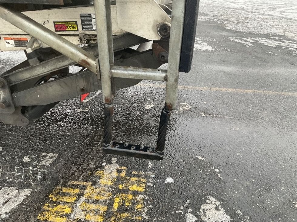 Medium Duty Box Truck-Light and Medium Duty Trucks-Hino-2020-268-Rochester-NY-166,531\n\t\tmiles-$ 46,750 - Image 29