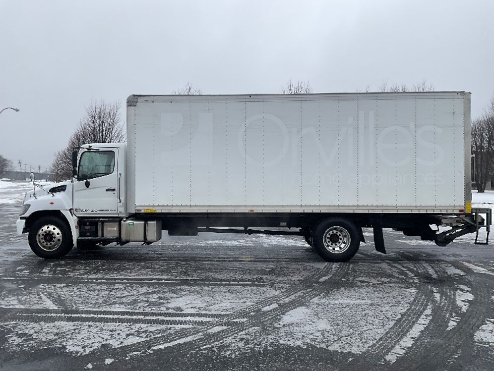 2020 Hino Conventional Type Truck Single Cab photo 4