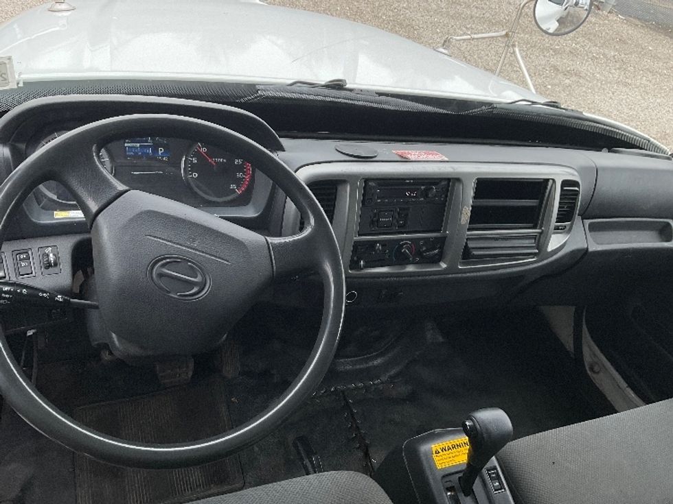 Medium Duty Box Truck-Light and Medium Duty Trucks-Hino-2020-268-Rochester-NY-170,869\n\t\tmiles-$ 46,250 - Image 18