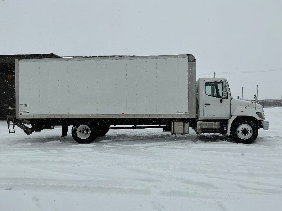 Medium Duty Box Truck-Light and Medium Duty Trucks-Hino-2020-268-Rocky View County-AB-179,186\n\t\tkm-$ 74,750 - Image 15