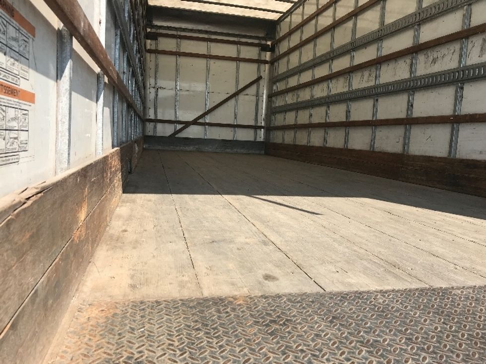 Medium Duty Box Truck-Light and Medium Duty Trucks-Hino-2020-268-Saint Laurent-PQ-237,317\n\t\tkm-$ 78,500 - Image 12