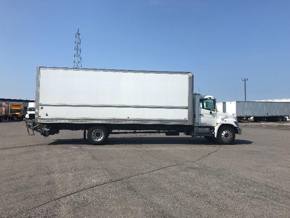 Medium Duty Box Truck-Light and Medium Duty Trucks-Hino-2020-268-Saint Laurent-PQ-237,317\n\t\tkm-$ 78,500 - Image 15