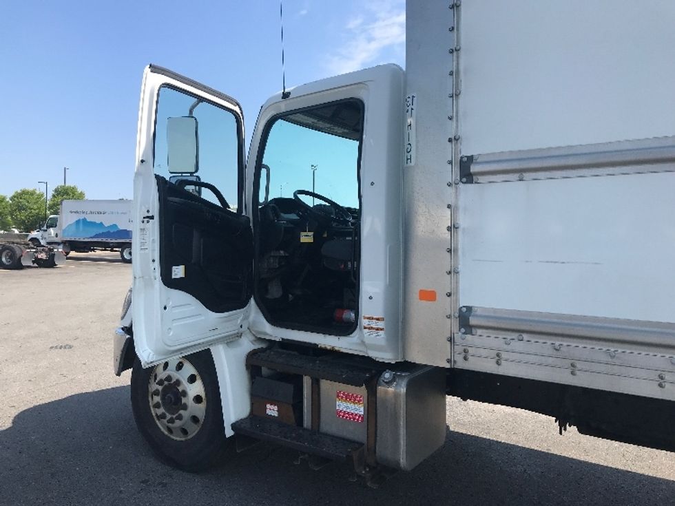 Medium Duty Box Truck-Light and Medium Duty Trucks-Hino-2020-268-Saint Laurent-PQ-237,317\n\t\tkm-$ 78,500 - Image 16