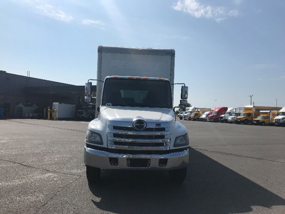 Medium Duty Box Truck-Light and Medium Duty Trucks-Hino-2020-268-Saint Laurent-PQ-237,317\n\t\tkm-$ 78,500 - Image 2