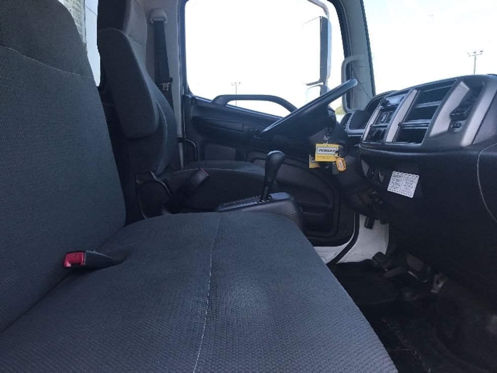 Medium Duty Box Truck-Light and Medium Duty Trucks-Hino-2020-268-Saint Laurent-PQ-237,317\n\t\tkm-$ 78,500 - Image 22