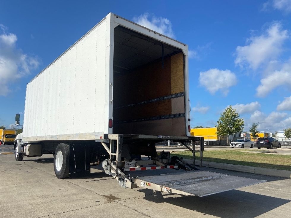 Medium Duty Box Truck-Light and Medium Duty Trucks-Hino-2020-268-San Antonio-TX-229,447\n\t\tmiles-$ 49,750 - Image 9