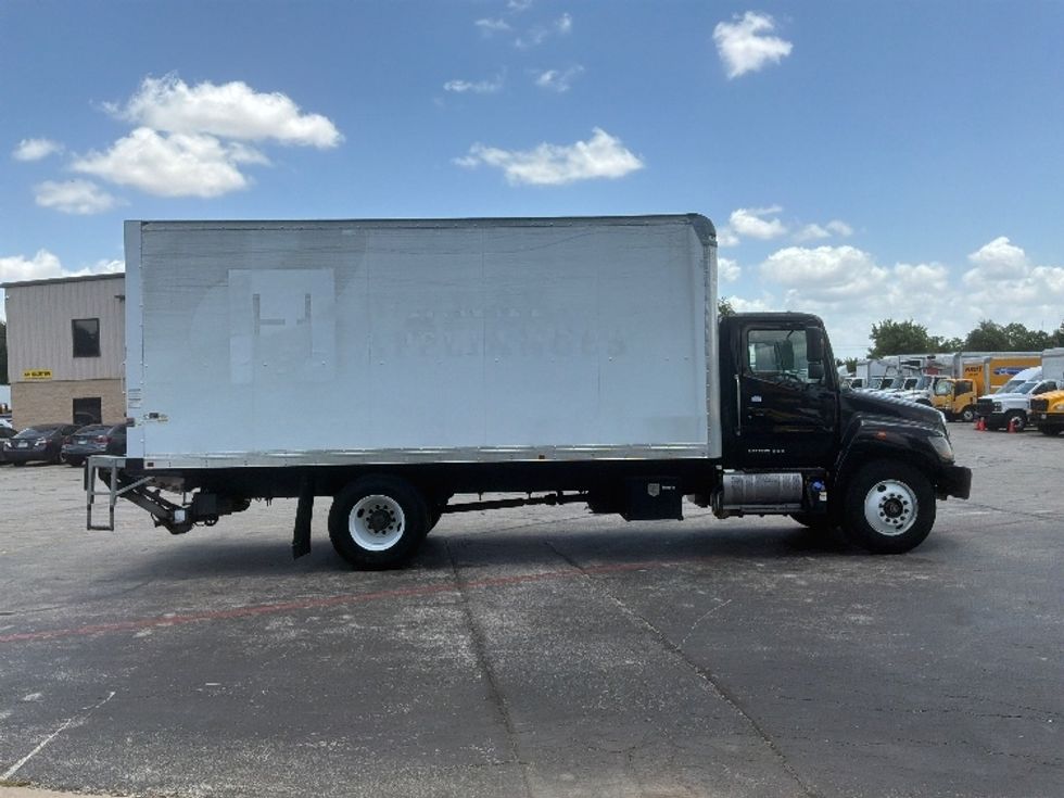 Medium Duty Box Truck-Light and Medium Duty Trucks-Hino-2020-268-San Antonio-TX-62,315\n\t\tmiles-$ 58,250 - Image 15