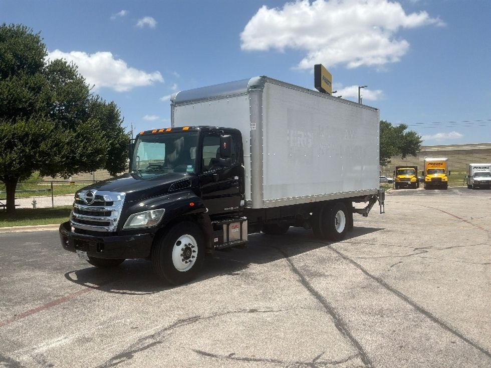 Medium Duty Box Truck-Light and Medium Duty Trucks-Hino-2020-268-San Antonio-TX-62,315\n\t\tmiles-$ 58,250 - Image 3