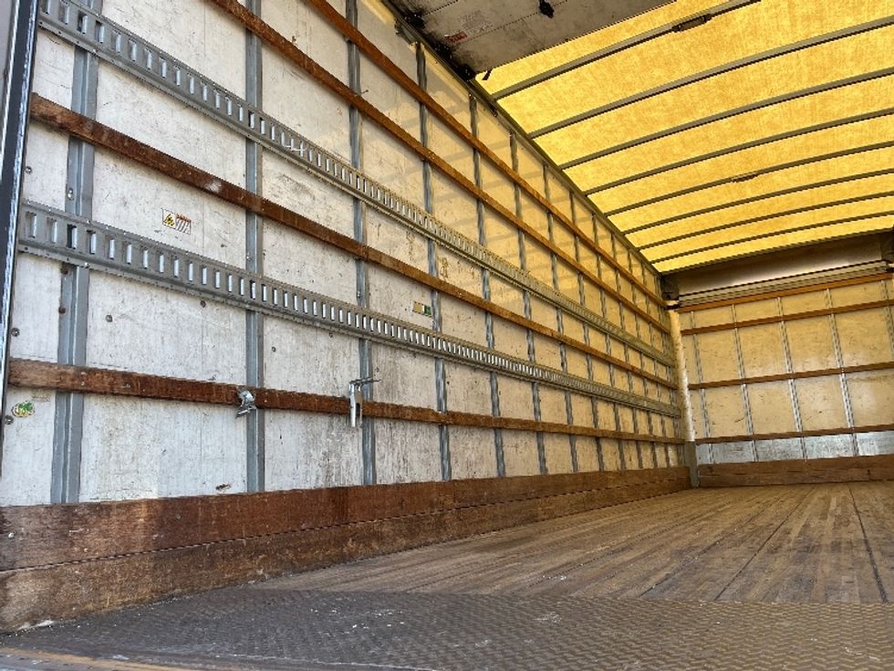 Medium Duty Box Truck-Light and Medium Duty Trucks-Hino-2020-268-San Diego-CA-115,536\n\t\tmiles-$ 65,500 - Image 11