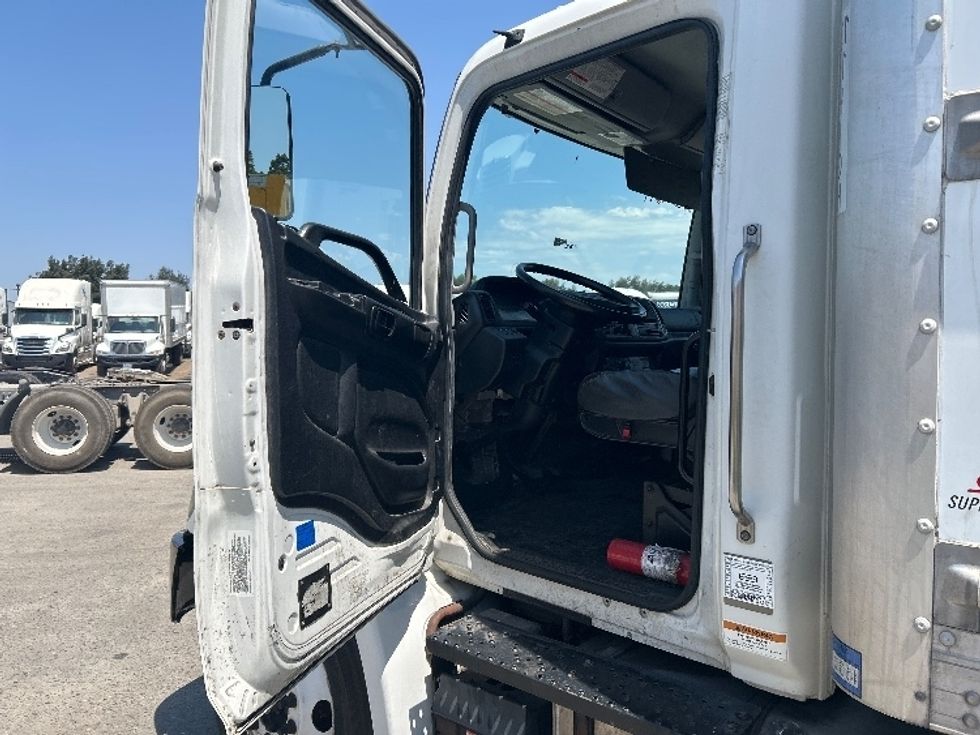 Medium Duty Box Truck-Light and Medium Duty Trucks-Hino-2020-268-San Diego-CA-115,536\n\t\tmiles-$ 65,500 - Image 17