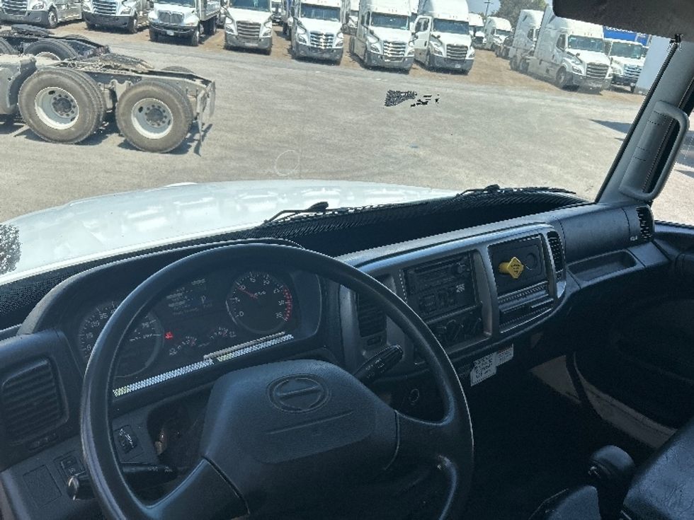 Medium Duty Box Truck-Light and Medium Duty Trucks-Hino-2020-268-San Diego-CA-115,536\n\t\tmiles-$ 65,500 - Image 19