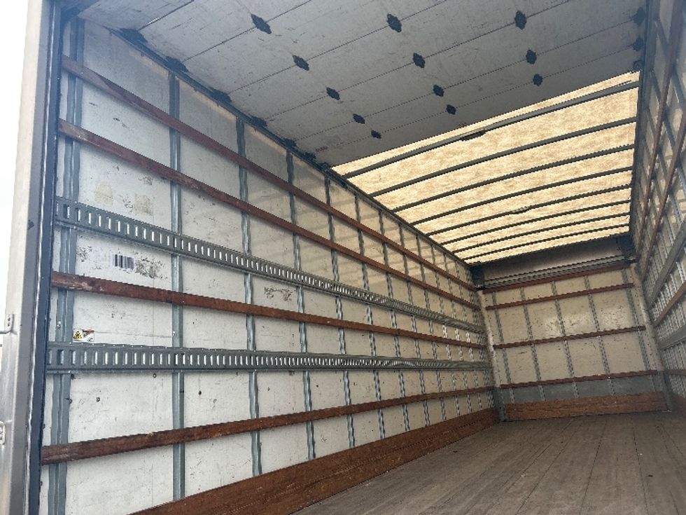 Medium Duty Box Truck-Light and Medium Duty Trucks-Hino-2020-268-San Marcos-CA-157,702\n\t\tmiles-$ 56,500 - Image 11