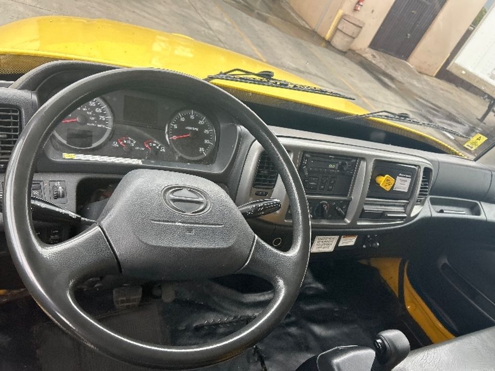 Medium Duty Box Truck-Light and Medium Duty Trucks-Hino-2020-268-San Marcos-CA-157,702\n\t\tmiles-$ 56,500 - Image 18