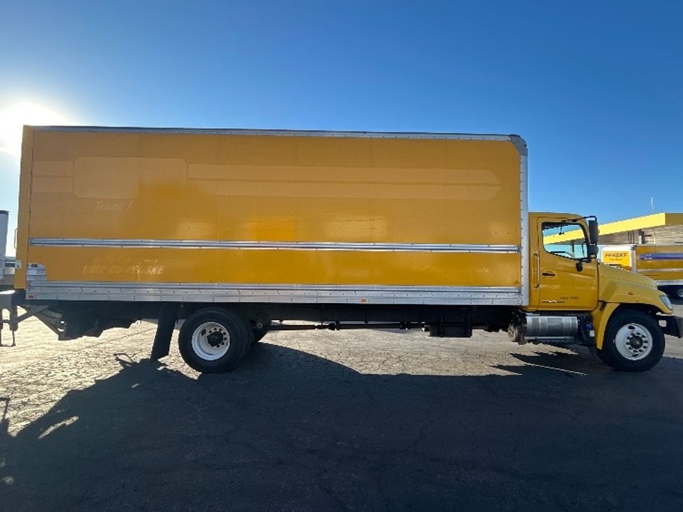 Medium Duty Box Truck-Light and Medium Duty Trucks-Hino-2020-268-Santa Ana-CA-126,744\n\t\tmiles-$ 60,500 - Image 15