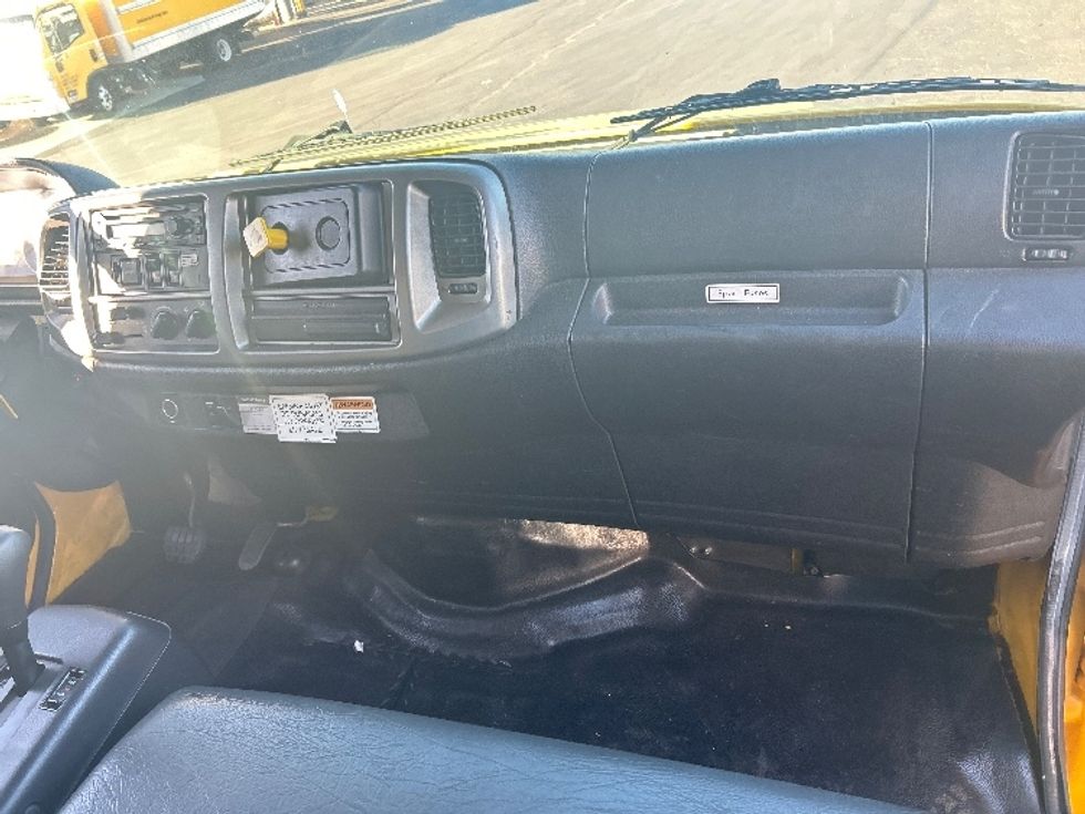 Medium Duty Box Truck-Light and Medium Duty Trucks-Hino-2020-268-Santa Ana-CA-126,744\n\t\tmiles-$ 60,500 - Image 21