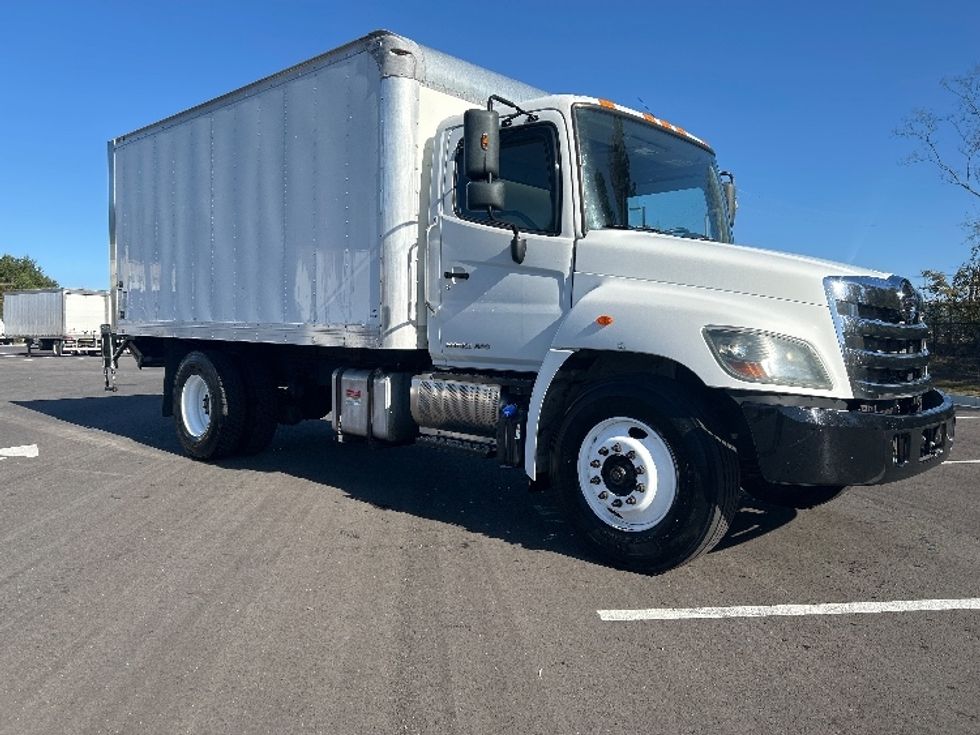 Medium Duty Box Truck-Light and Medium Duty Trucks-Hino-2020-268-Shreveport-LA-272,688\n\t\tmiles-$ 26,000 - Image 1