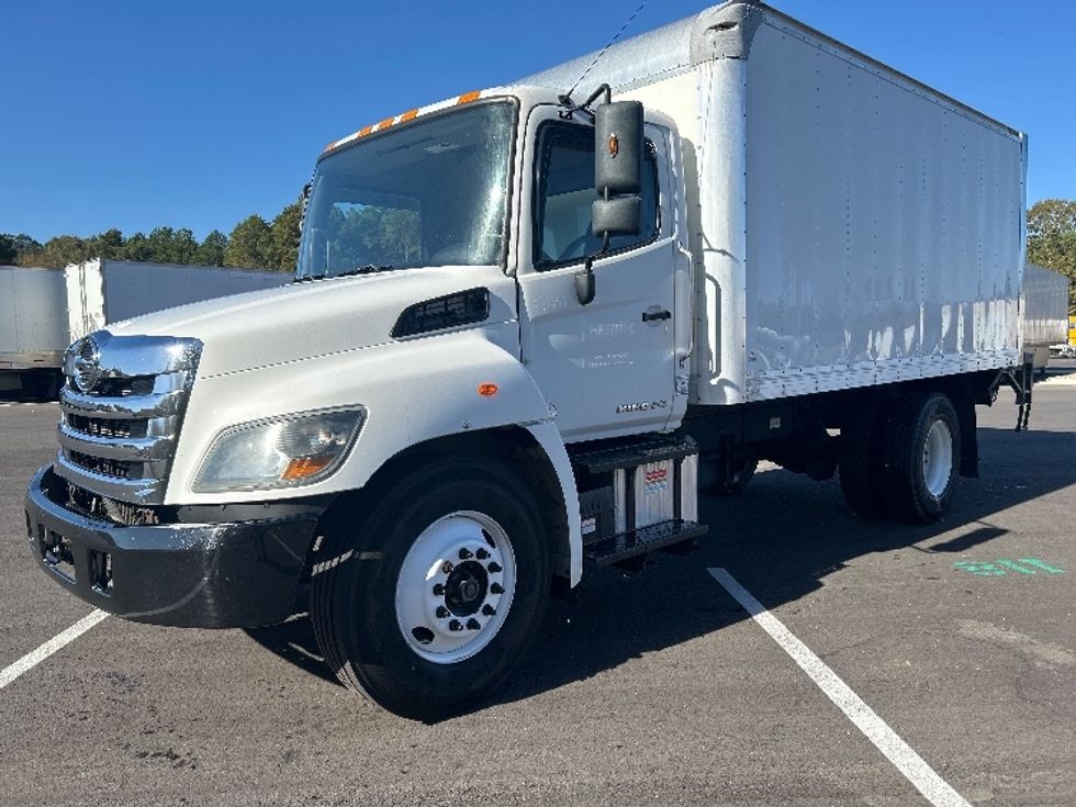 Medium Duty Box Truck-Light and Medium Duty Trucks-Hino-2020-268-Shreveport-LA-272,688\n\t\tmiles-$ 26,000 - Image 3