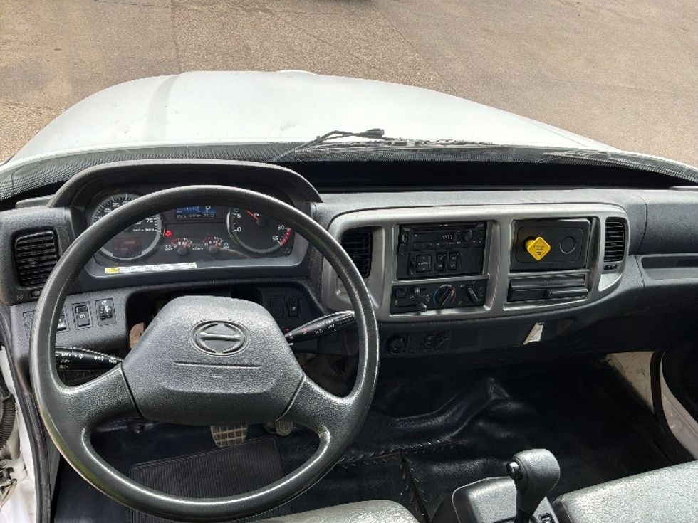 Medium Duty Box Truck-Light and Medium Duty Trucks-Hino-2020-268-Sioux Falls-SD-263,336\n\t\tmiles-$ 42,250 - Image 18