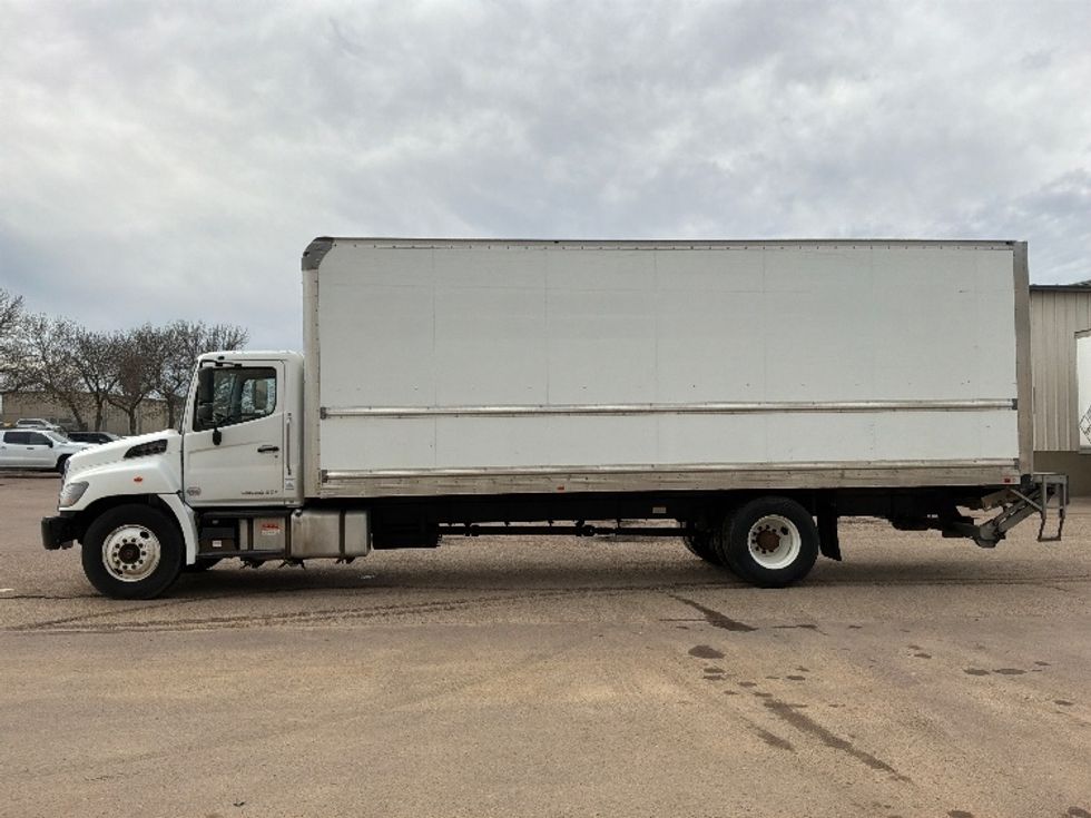 Medium Duty Box Truck-Light and Medium Duty Trucks-Hino-2020-268-Sioux Falls-SD-263,336\n\t\tmiles-$ 42,250 - Image 4
