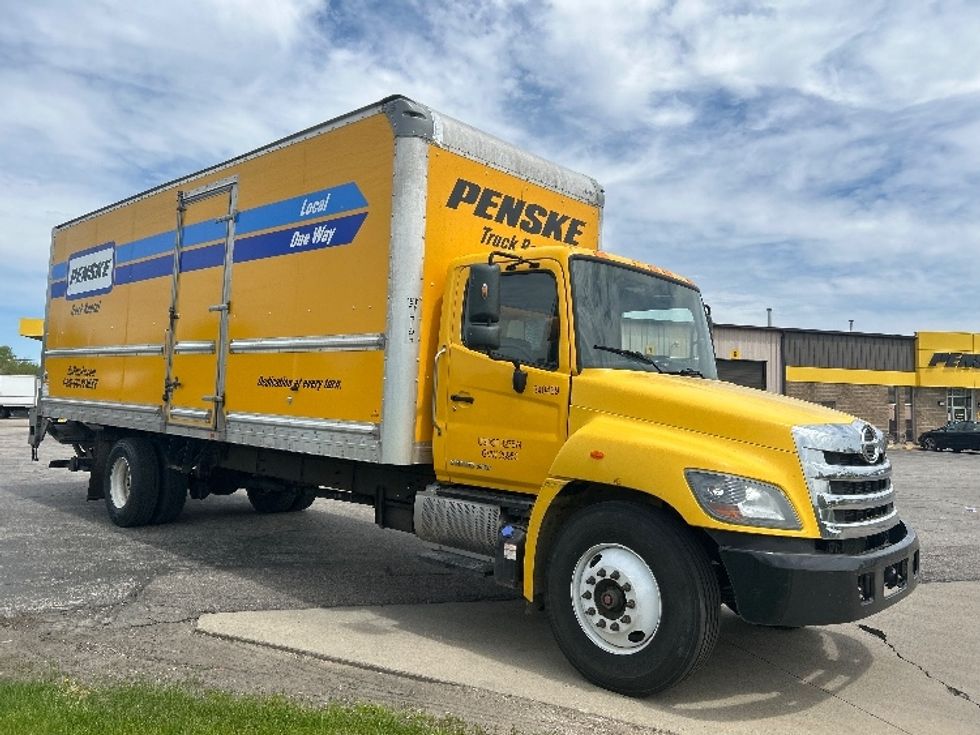Medium Duty Box Truck-Light and Medium Duty Trucks-Hino-2020-268-South Bend-IN-133,404\n\t\tmiles-$ 58,250 - Image 1