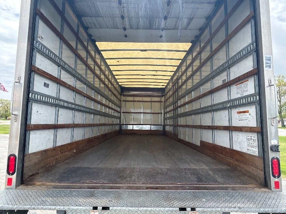 Medium Duty Box Truck-Light and Medium Duty Trucks-Hino-2020-268-South Bend-IN-133,404\n\t\tmiles-$ 58,250 - Image 10