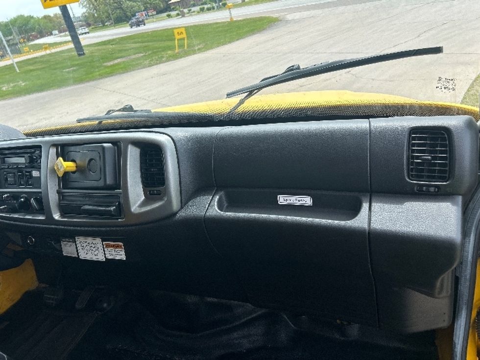 Medium Duty Box Truck-Light and Medium Duty Trucks-Hino-2020-268-South Bend-IN-133,404\n\t\tmiles-$ 58,250 - Image 21