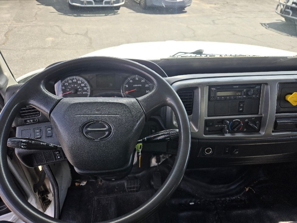 Medium Duty Box Truck-Light and Medium Duty Trucks-Hino-2020-268-Spokane Valley-WA-138,731\n\t\tmiles-$ 57,500 - Image 18