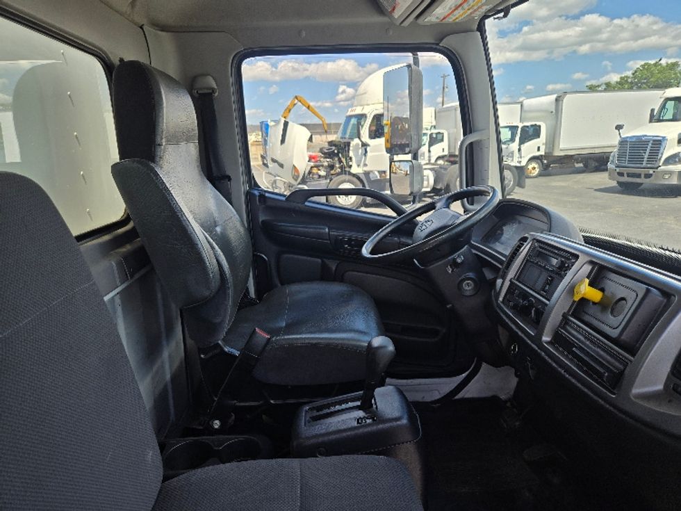 Medium Duty Box Truck-Light and Medium Duty Trucks-Hino-2020-268-Spokane Valley-WA-138,731\n\t\tmiles-$ 57,500 - Image 22