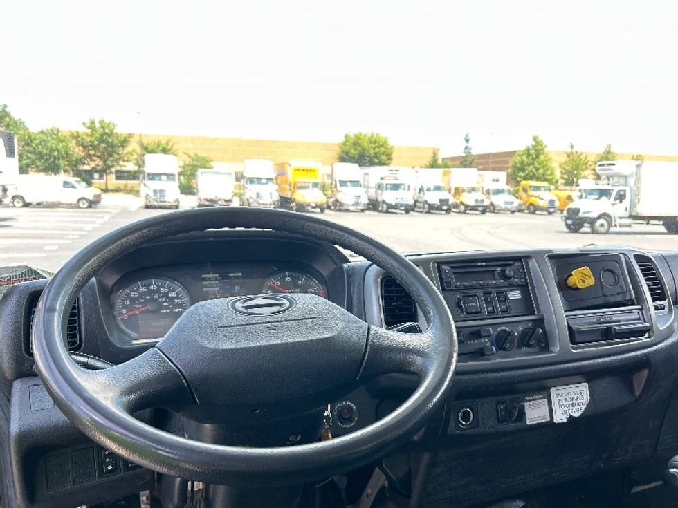 Medium Duty Box Truck-Light and Medium Duty Trucks-Hino-2020-268-Sterling-VA-167,905\n\t\tmiles-$ 56,000 - Image 17