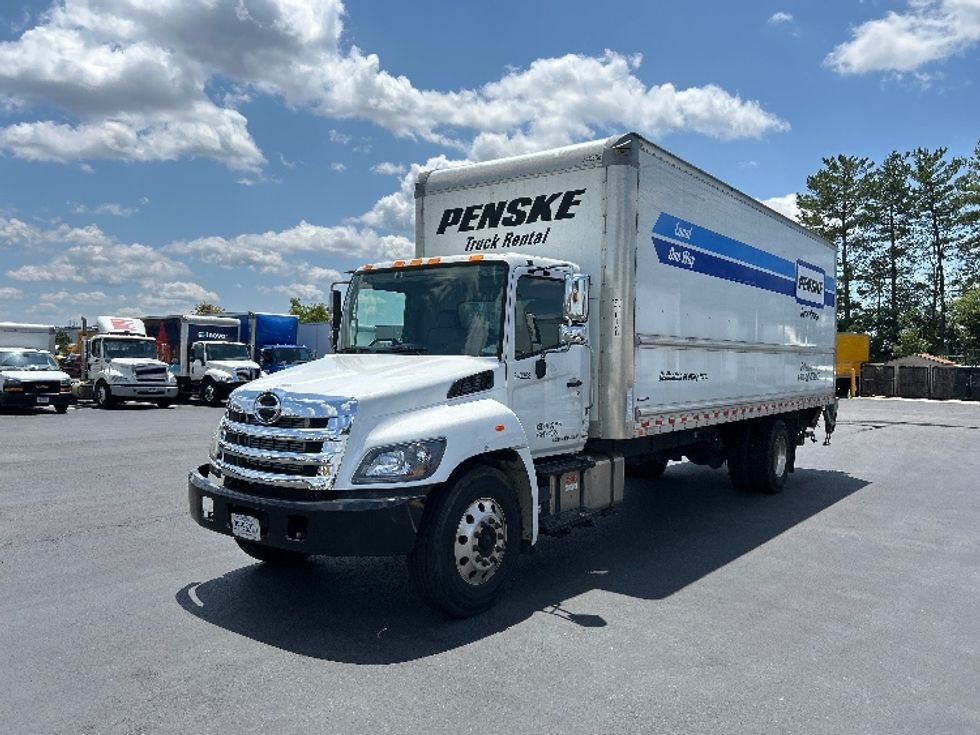 Medium Duty Box Truck-Light and Medium Duty Trucks-Hino-2020-268-Sterling-VA-167,905\n\t\tmiles-$ 56,000 - Image 3