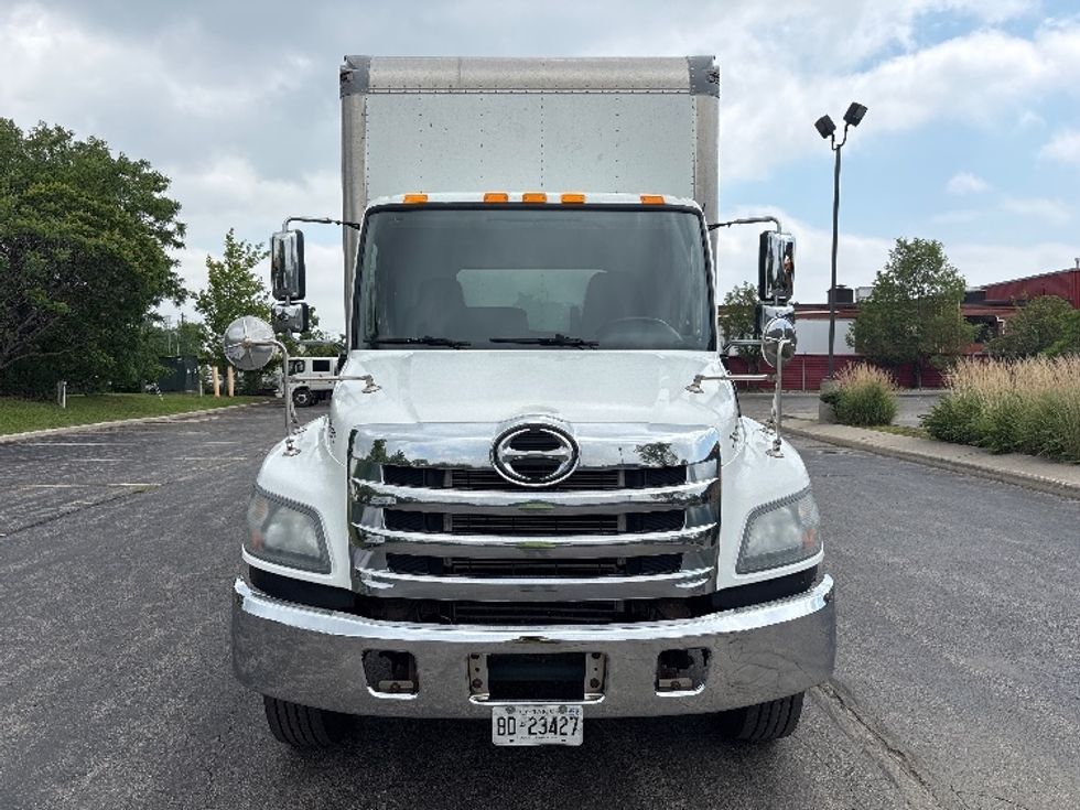 Medium Duty Box Truck-Light and Medium Duty Trucks-Hino-2020-268-Stoney Creek-ON-259,925\n\t\tkm-$ 69,750 - Image 2