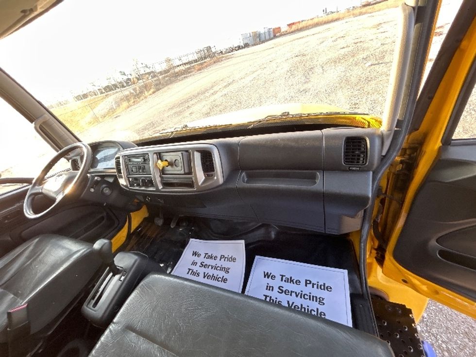 Medium Duty Box Truck-Light and Medium Duty Trucks-Hino-2020-268-Sturtevant-WI-170,045\n\t\tmiles-$ 50,750 - Image 21