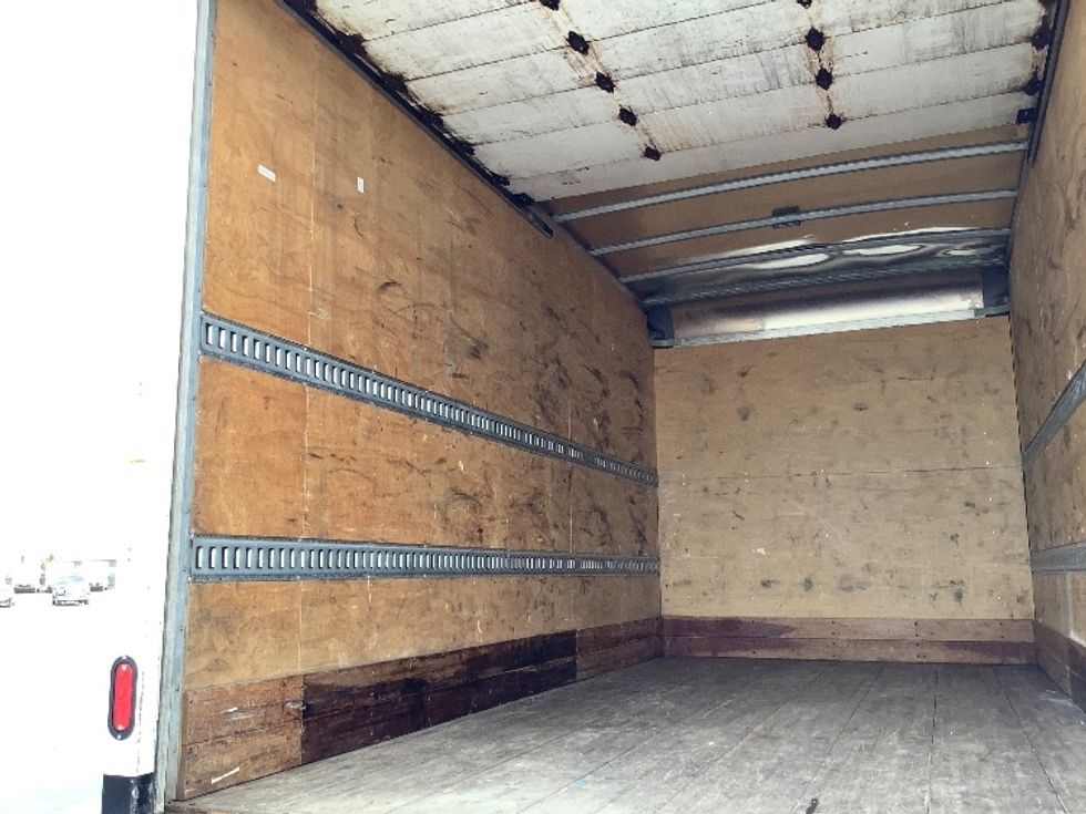 Medium Duty Box Truck-Light and Medium Duty Trucks-Hino-2020-268-Tacoma-WA-148,836\n\t\tmiles-$ 46,500 - Image 11