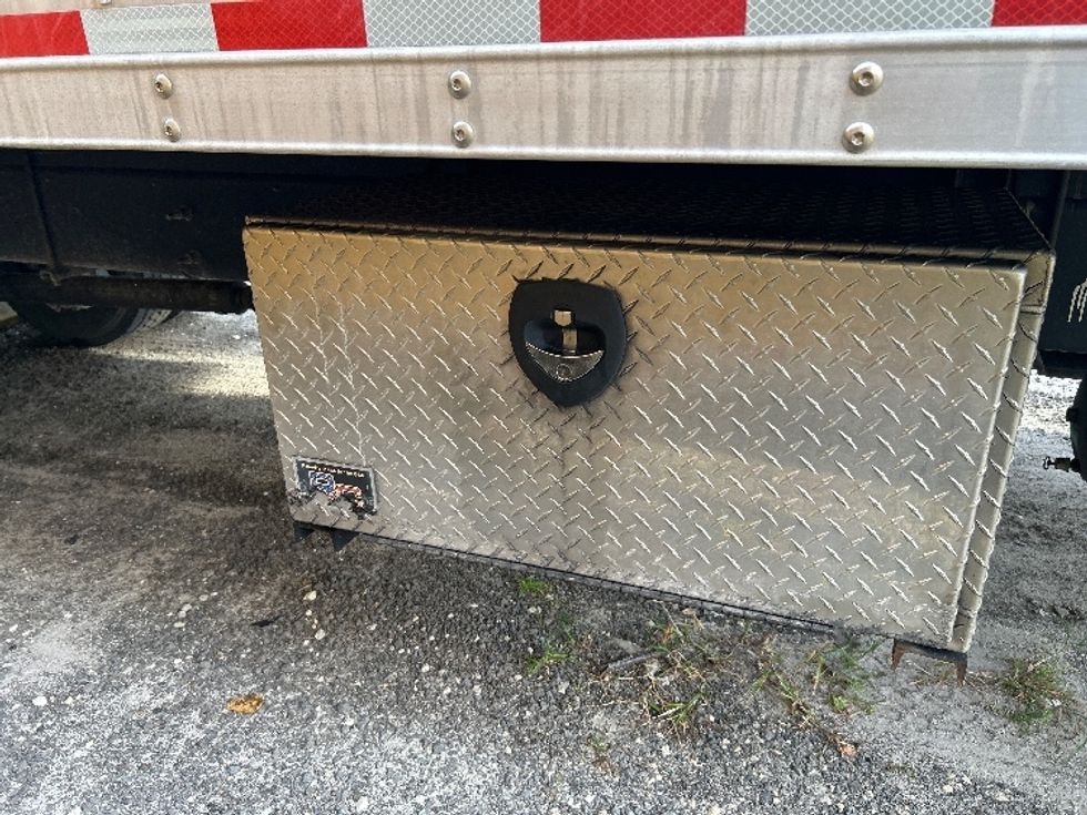 Medium Duty Box Truck-Light and Medium Duty Trucks-Hino-2020-268-Tampa-FL-69,059\n\t\tmiles-$ 70,250 - Image 25