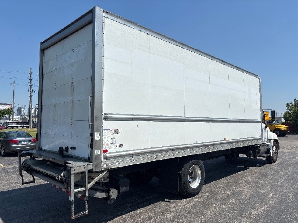 Medium Duty Box Truck-Light and Medium Duty Trucks-Hino-2020-268-Toronto-ON-303,008\n\t\tkm-$ 66,250 - Image 13