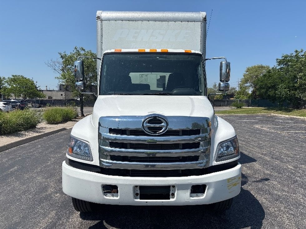 Medium Duty Box Truck-Light and Medium Duty Trucks-Hino-2020-268-Toronto-ON-303,008\n\t\tkm-$ 66,250 - Image 2