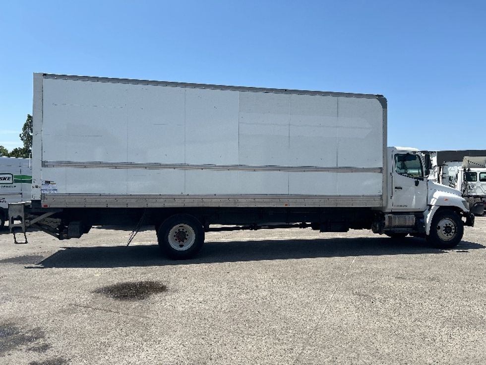Medium Duty Box Truck-Light and Medium Duty Trucks-Hino-2020-268-Torrance-CA-131,197\n\t\tmiles-$ 57,250 - Image 15