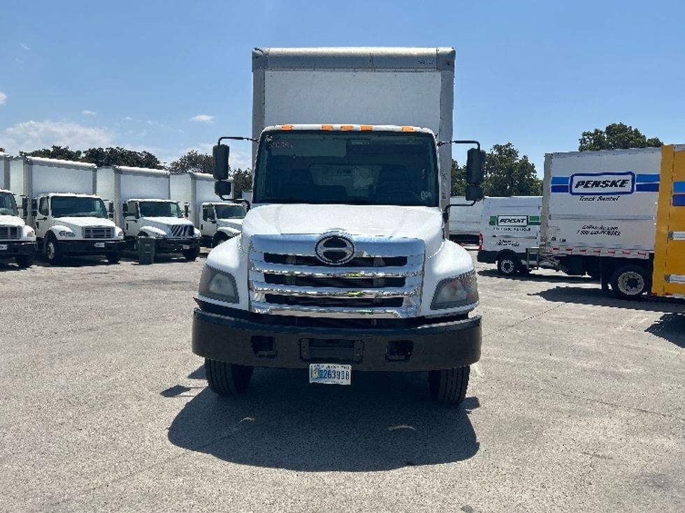 Medium Duty Box Truck-Light and Medium Duty Trucks-Hino-2020-268-Torrance-CA-131,197\n\t\tmiles-$ 57,250 - Image 2