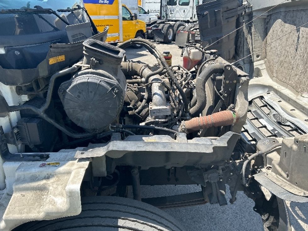 Medium Duty Box Truck-Light and Medium Duty Trucks-Hino-2020-268-Torrance-CA-131,197\n\t\tmiles-$ 57,250 - Image 23