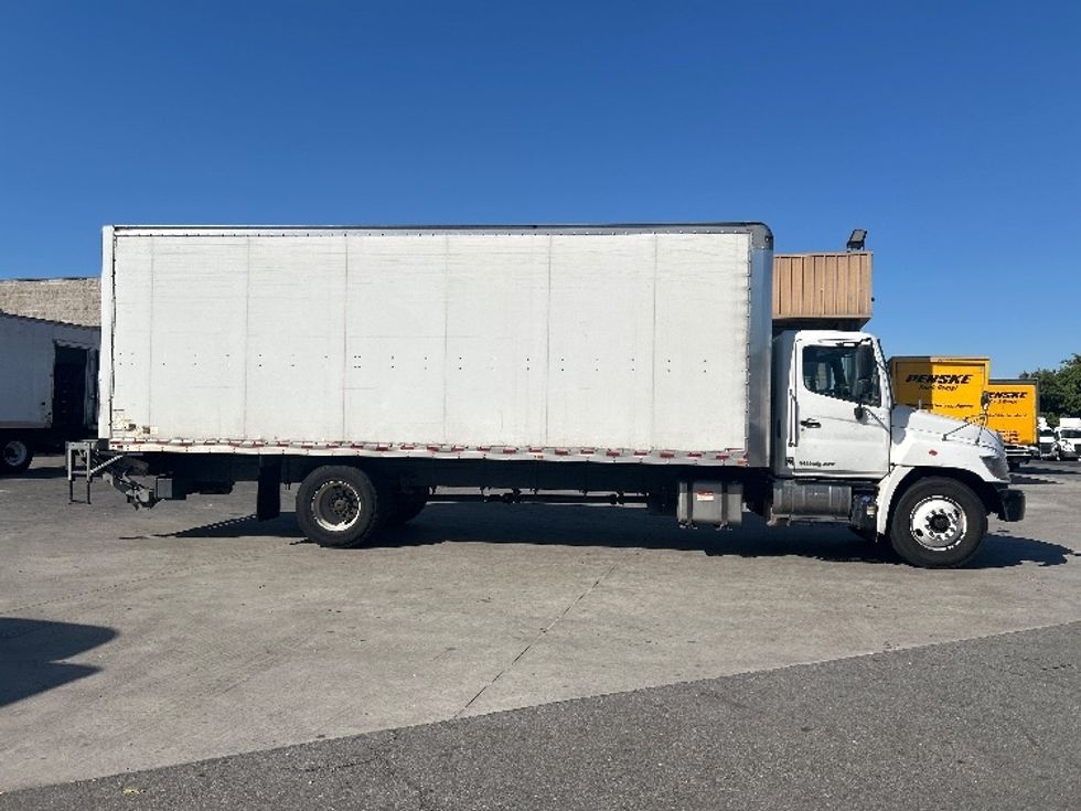 Medium Duty Box Truck-Light and Medium Duty Trucks-Hino-2020-268-Torrance-CA-158,482\n\t\tmiles-$ 60,750 - Image 15