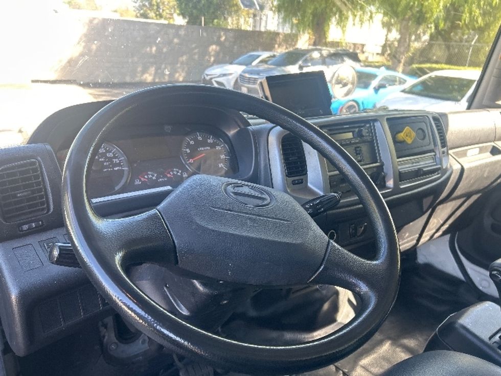Medium Duty Box Truck-Light and Medium Duty Trucks-Hino-2020-268-Torrance-CA-158,482\n\t\tmiles-$ 60,750 - Image 17