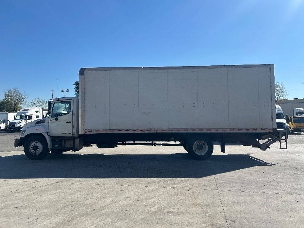 Medium Duty Box Truck-Light and Medium Duty Trucks-Hino-2020-268-Torrance-CA-158,482\n\t\tmiles-$ 60,750 - Image 4
