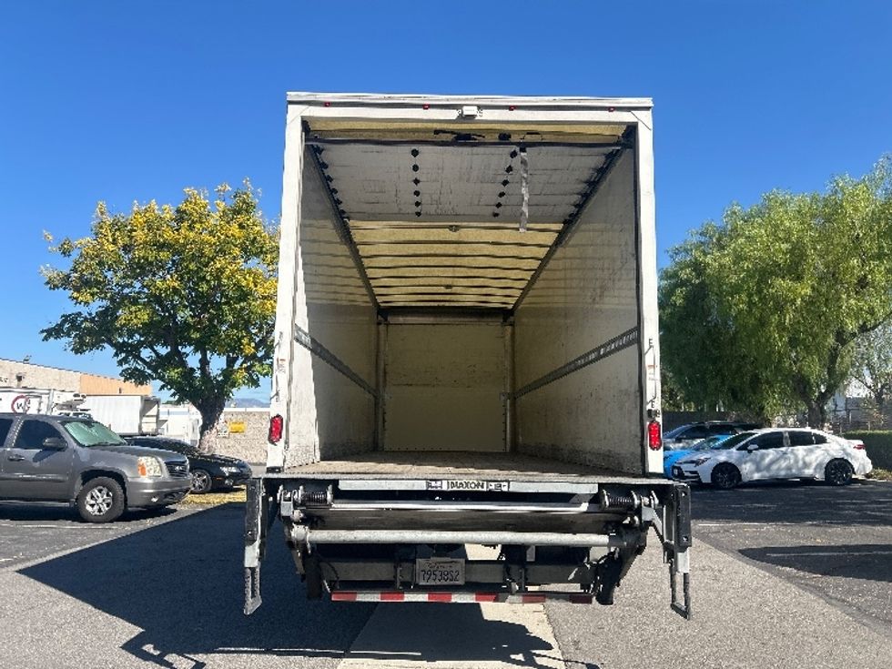 Medium Duty Box Truck-Light and Medium Duty Trucks-Hino-2020-268-Torrance-CA-158,482\n\t\tmiles-$ 60,750 - Image 8