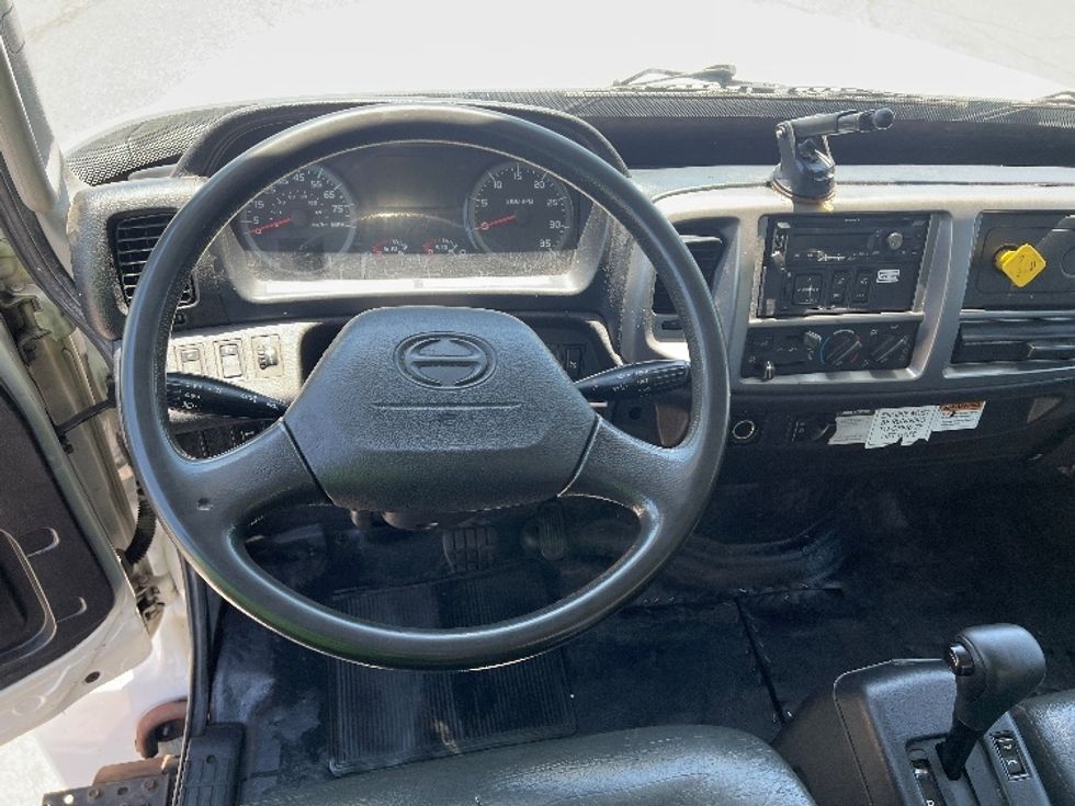 Medium Duty Box Truck-Light and Medium Duty Trucks-Hino-2020-268-Torrance-CA-89,703\n\t\tmiles-$ 68,000 - Image 18