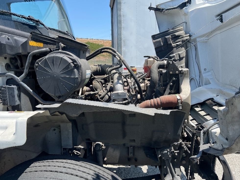 Medium Duty Box Truck-Light and Medium Duty Trucks-Hino-2020-268-Torrance-CA-89,703\n\t\tmiles-$ 68,000 - Image 23