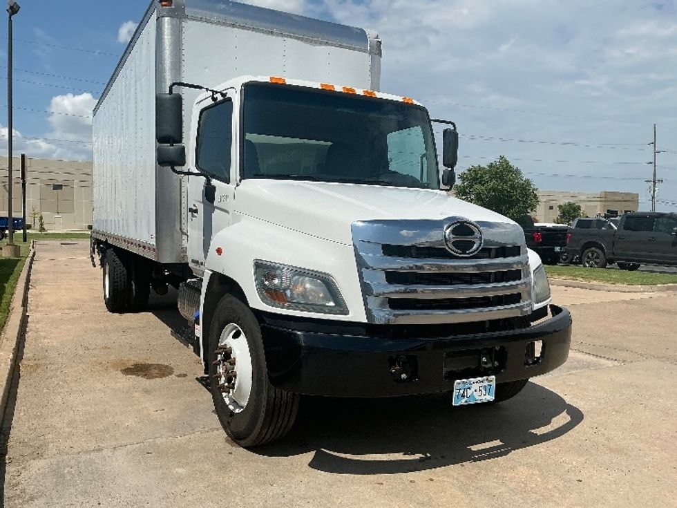 Medium Duty Box Truck-Light and Medium Duty Trucks-Hino-2020-268-Tulsa-OK-194,743\n\t\tmiles-$ 52,250 - Image 1