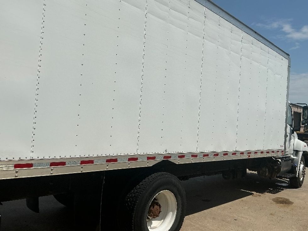 Medium Duty Box Truck-Light and Medium Duty Trucks-Hino-2020-268-Tulsa-OK-194,743\n\t\tmiles-$ 52,250 - Image 15